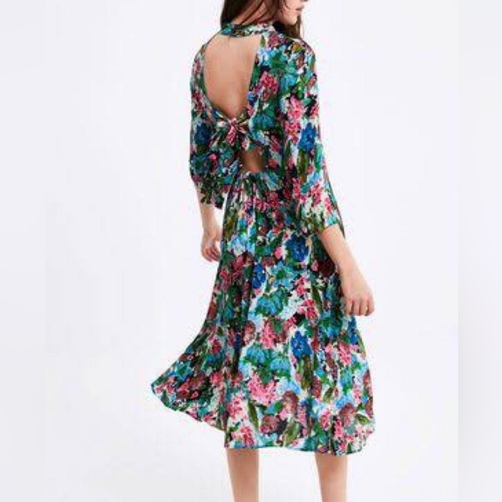 S‎ Zara Watercolor Floral Print Open Back Midi Dress